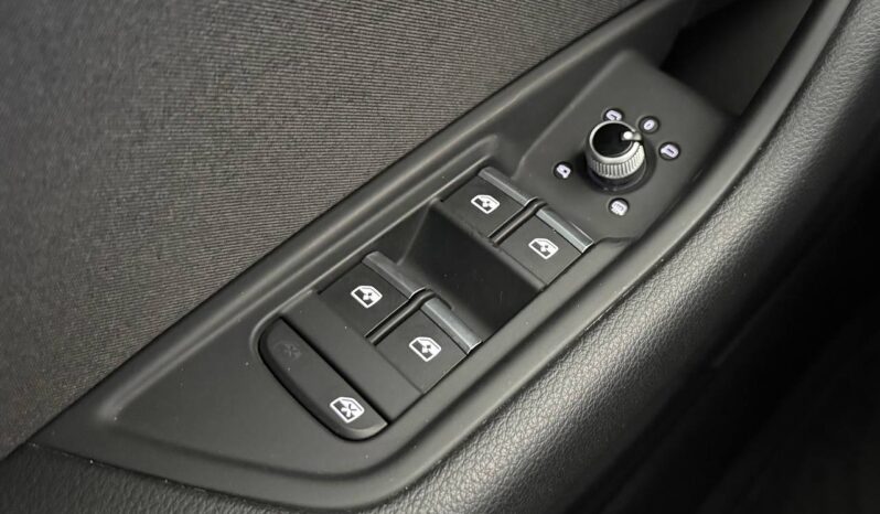 
								AUDI A4 AVANT 2.0 35 TDI BUSINESS S TRONIC mild hybrid full									