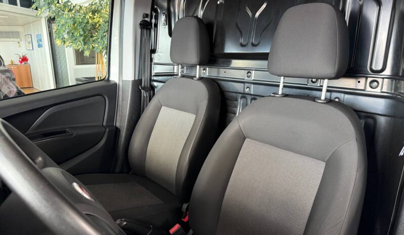 
								FIAT DOBLO CARGO BUSINESS 1.6 MJET 120CV full									
