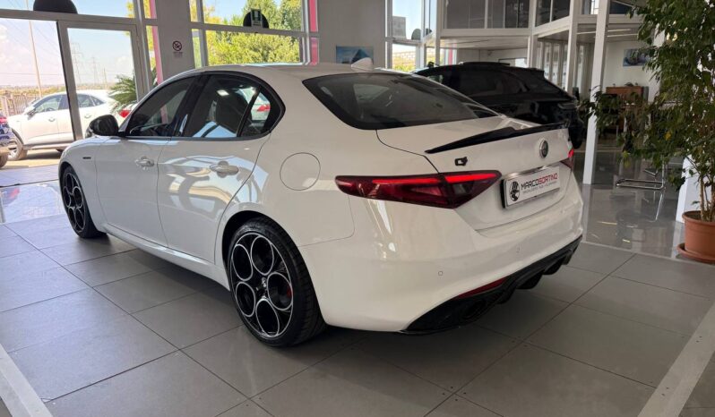 
								Alfa Romeo Giulia 2.2 Turbodiesel 180 CV AT8 AWD Q4 Veloce full									