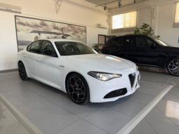 Alfa Romeo Giulia 2.2 Turbodiesel 180 CV AT8 AWD Q4 Veloce