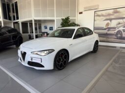 Alfa Romeo Giulia 2.2 Turbodiesel 180 CV AT8 AWD Q4 Veloce