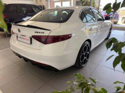 Alfa Romeo Giulia 2.2 Turbodiesel 180 CV AT8 AWD Q4 Veloce