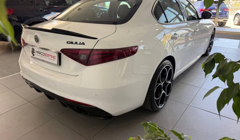 
								Alfa Romeo Giulia 2.2 Turbodiesel 180 CV AT8 AWD Q4 Veloce full									
