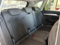 
										Audi Q5 40 TDI 204 CV quattro S tronic line full									