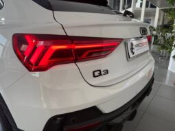 
										Audi Q3 SPB 40 TDI 4WD S-tronic S-line Edition + TETTO PANORAMICO ED APRIBILE full									