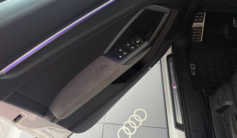 
								Audi Q3 SPB 40 TDI 4WD S-tronic S-line Edition + TETTO PANORAMICO ED APRIBILE full									