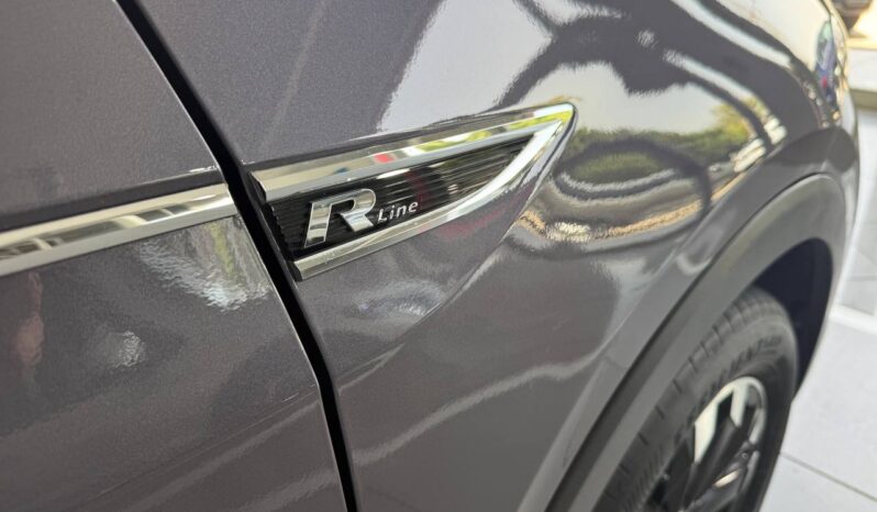 
								Volkswagen T-Cross 1.0 TSI R-line full									