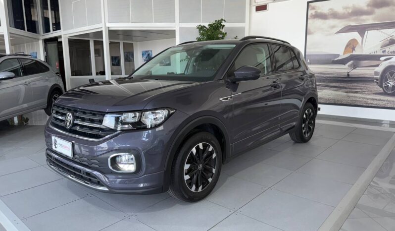 
								Volkswagen T-Cross 1.0 TSI R-line full									