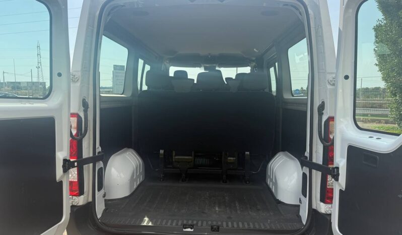 
								Nissan NV400 35 2.3 dCi 125CV 9 POSTI + Gangio Traino full									