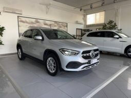 MERCEDES-BENZ GLA 200 d Automatic Business Extra