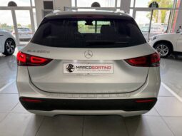 MERCEDES-BENZ GLA 200 d Automatic Business Extra