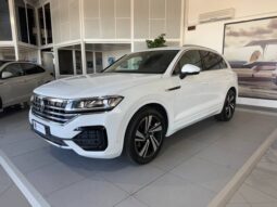 VOLKSWAGEN TOUAREG 3.0 V6 231cv TDI R LINE