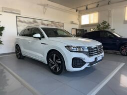 VOLKSWAGEN TOUAREG 3.0 V6 231cv TDI R LINE