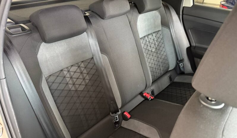 
								VOLKSWAGEN TAIGO  1.0 TSI 110cv R LINE  “Auto Venduta” full									