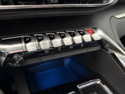 
										PEUGEOT 3008 BLUEHDI 130cv EAT8 S&S ALLURE full									