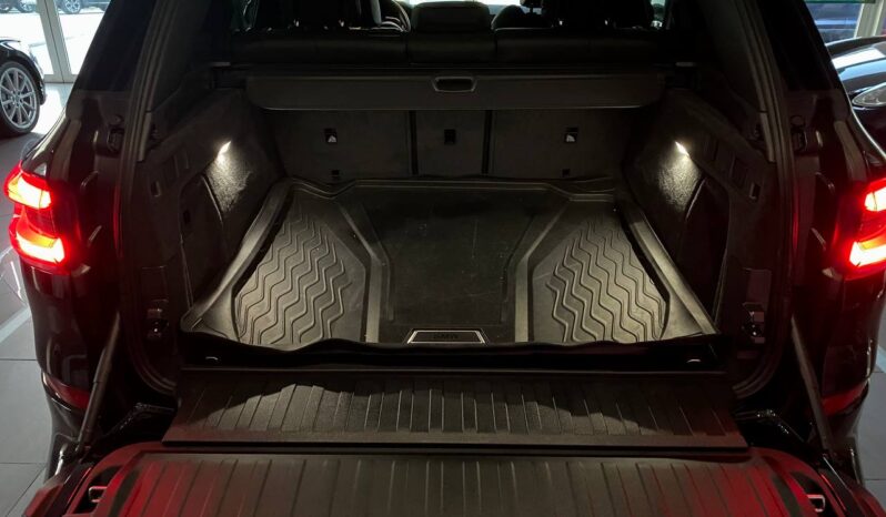 
								BMW X5 X-Drive 3.0 D 265CV 48V MHEV + TETTO PANORAMICO ED APRIBILE full									
