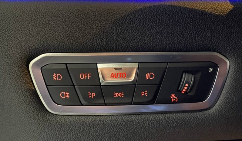 
								BMW X5 X-Drive 3.0 D 265CV 48V MHEV + TETTO PANORAMICO ED APRIBILE full									