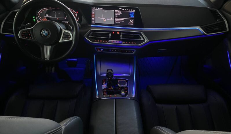 
								BMW X5 X-Drive 3.0 D 265CV 48V MHEV + TETTO PANORAMICO ED APRIBILE full									